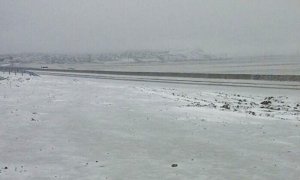 Bakı-Şamaxı-Yevlax yolu buz bağladı – Avtomobillər yolda qaldı – VİDEO