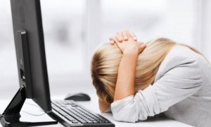 Dövlət Komitəsindən SOS: İnternet Azərbaycanda tənha insanların, boşanmaların sayını artıracaq