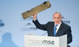 Netanyahu İranı bərk hədələdi, dron parçasını yelləyib dedi: “Zərif, tanış gəlir? Bu sənindir…”