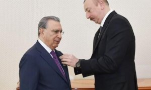 Prezident İlham Əliyev Ramiz Mehdiyevi “Şöhrət” ordeni ilə təltif etdi – FOTO