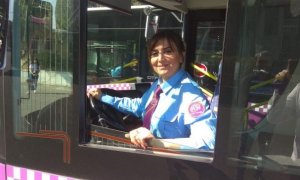 Bakıda İLK DƏFƏ – Sərnişin avtobuslarını qadın sürücülər idarə edəcək – FOTO