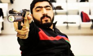 Diplomat xarakterli “silahlı” sumqayıtlı gənc – Portret