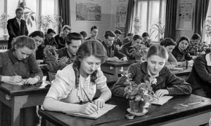Kim deyir ki, SSRİ-də təhsil ödənişsiz olub? –Faktlar başqa cürdür