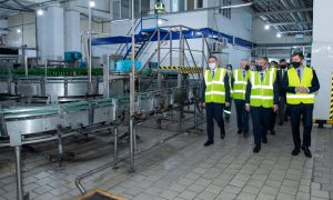 “Carlsberg Azerbaijan” şirkəti ilk dəfə yerli arpadan pivə istehsalına başlayıb