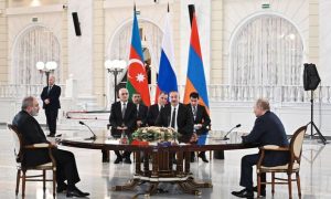 Əliyev-Putin-Paşinyan görüşü: Sülhün neçə addımlığındayıq? – TƏHLİL