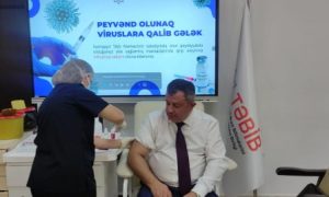 Sumqayıt Tibb Mərkəzində vaksinasiya aparılıb – FOTOLAR