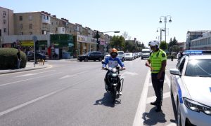 Polis Sumqayıtda ikitəkərli nəqliyyat vasitələrinin sürücülərini maarifləndirib VİDEO