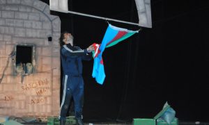 Sumqayıt Teatrında “Ölməz” tamaşasına ictimai baxış keçirilib