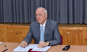 Zakir Fərəcov 2-ci məhəllədə sakinlərlə səyyar qəbul keçirib