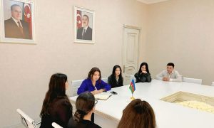 Səbinə Salmanova seçicilərlə görüşdü – FOTO