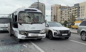 Sumqayıtda avtobuslar toqquşdu: Xəsarət alanlar var – FOTO