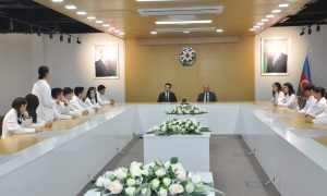 Sumqayıt Şəhər Məhkəməsində “Konstitusiya və Suverenlik ili”nə həsr olunmuş açıq qapı günü keçirilib