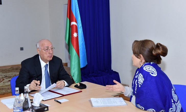 Zakir Fərəcov sakinlərlə görüşdü, tapşırıqlar verdi – FOTO