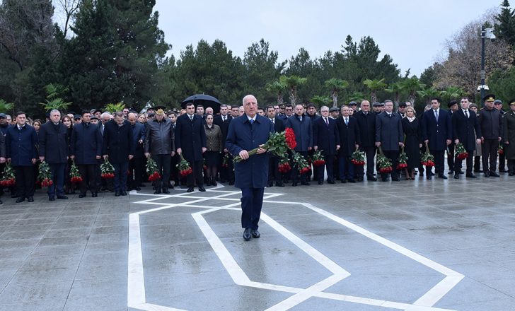 Sumqayıtda Ümummilli Lider Heydər Əliyevin xatirəsi anılıb – FOTOLAR