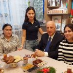 Zakir Fərəcov şəhid ailələrini ziyarət edib