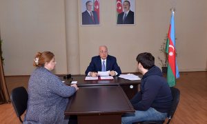 Zakir Fərəcov sakinlərlə görüşdü, müraciətlərini dinlədi