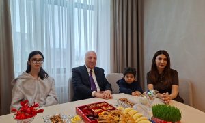 Zakir Fərəcov şəhid ailələrini evlərində ziyarət edib – FOTO