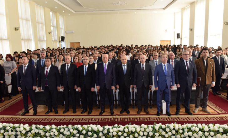 Sumqayıt Dövlət Universitetində “Şəhərsalma və Memarlıq İli”nə həsr olunmuş konfrans keçirilib
