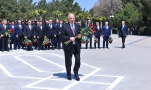 Sumqayıtda Ümummilli Lideri Heydər Əliyevin xatirəsi anılıb