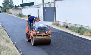 Sumqayıtda qəbiristanlıq yolunda asfaltlama işləri aparılır
