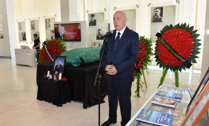Əşrəf Veysəlli ilə vida mərasimi keçirilib